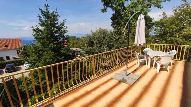 Apartman Sabadin Njivice Exterior foto